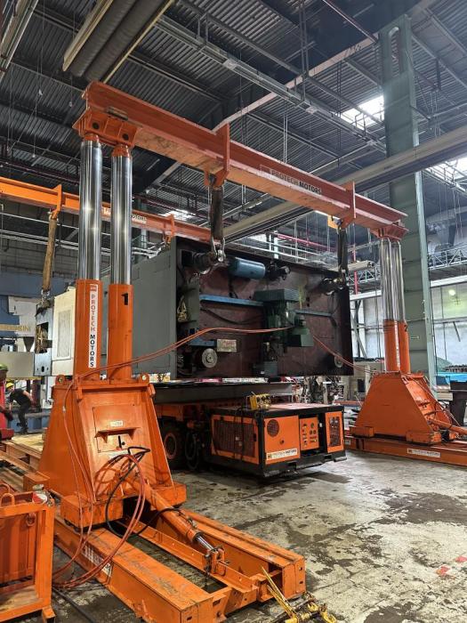 suwnica-samojezdna-hydrauliczna-o-udzwigu-800-ton-5