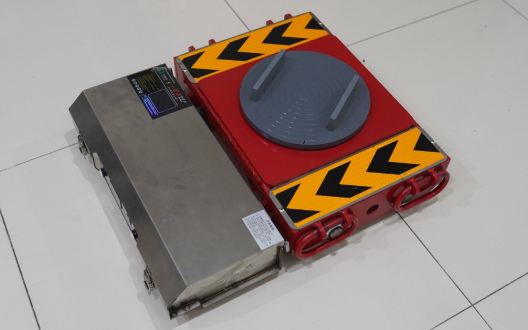 Lifters and rollers for up to 200 tons